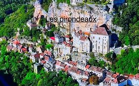 Les Pirondeaux